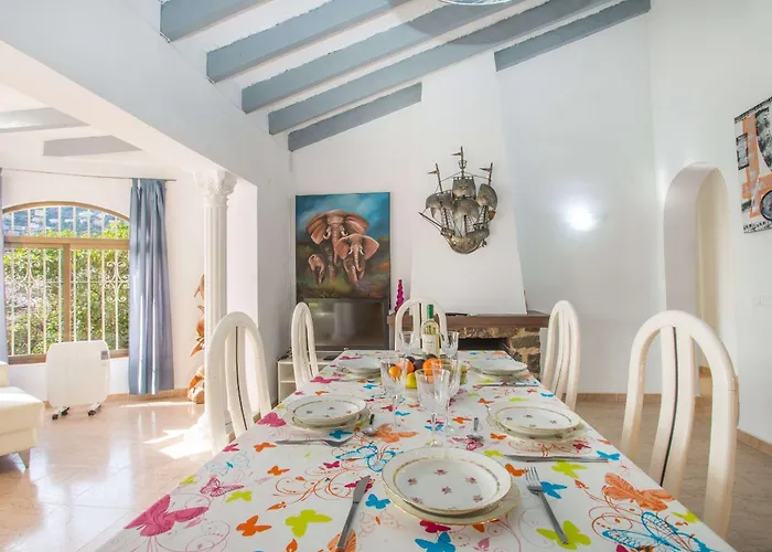 Sanlio - Plusholidays *